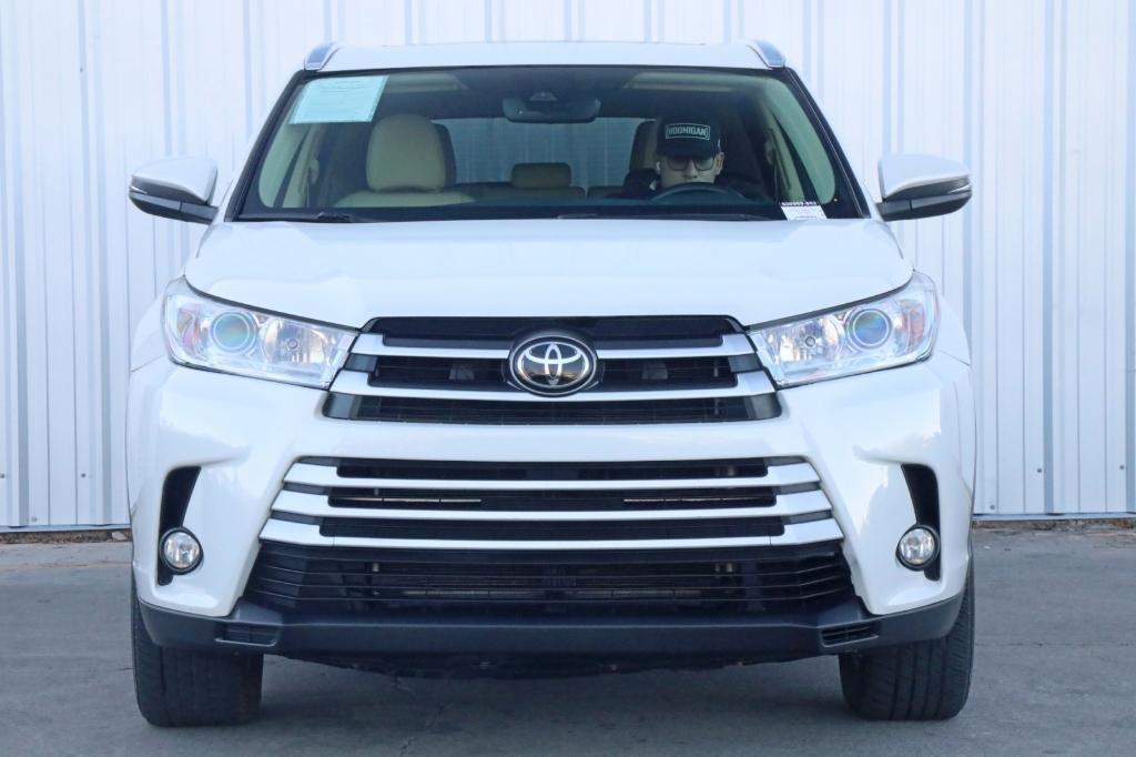 used 2018 Toyota Highlander car, priced at $16,000