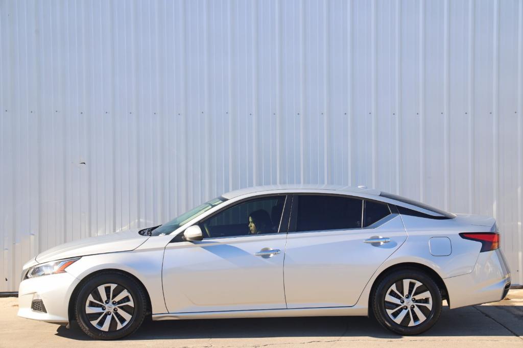 used 2020 Nissan Altima car