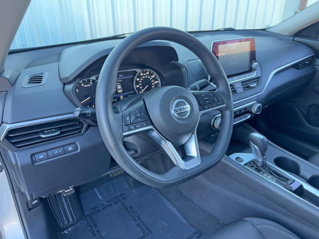 used 2020 Nissan Altima car