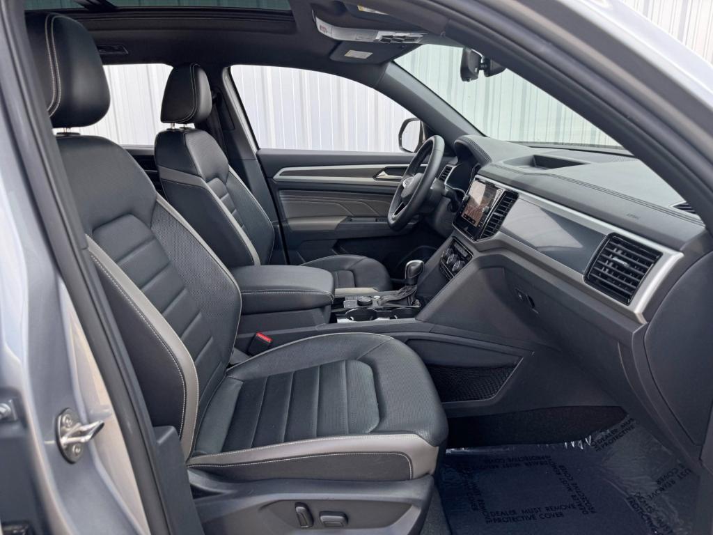 used 2021 Volkswagen Atlas Cross Sport car, priced at $27,500