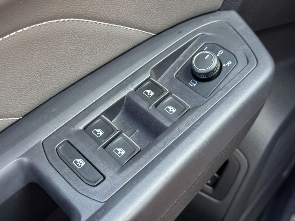 used 2021 Volkswagen Atlas Cross Sport car, priced at $27,500