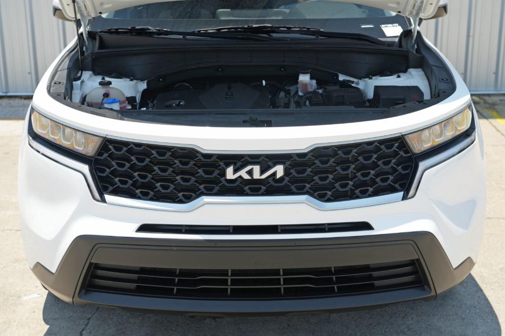 used 2022 Kia Sorento car, priced at $17,500