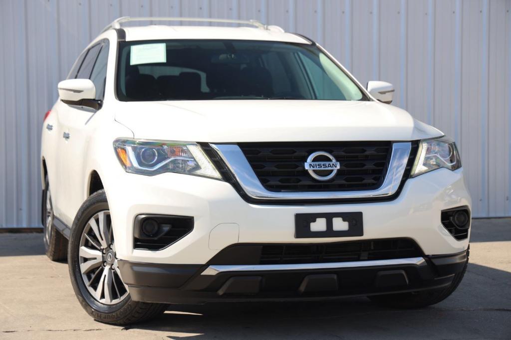 used 2017 Nissan Pathfinder car, priced at $11,250