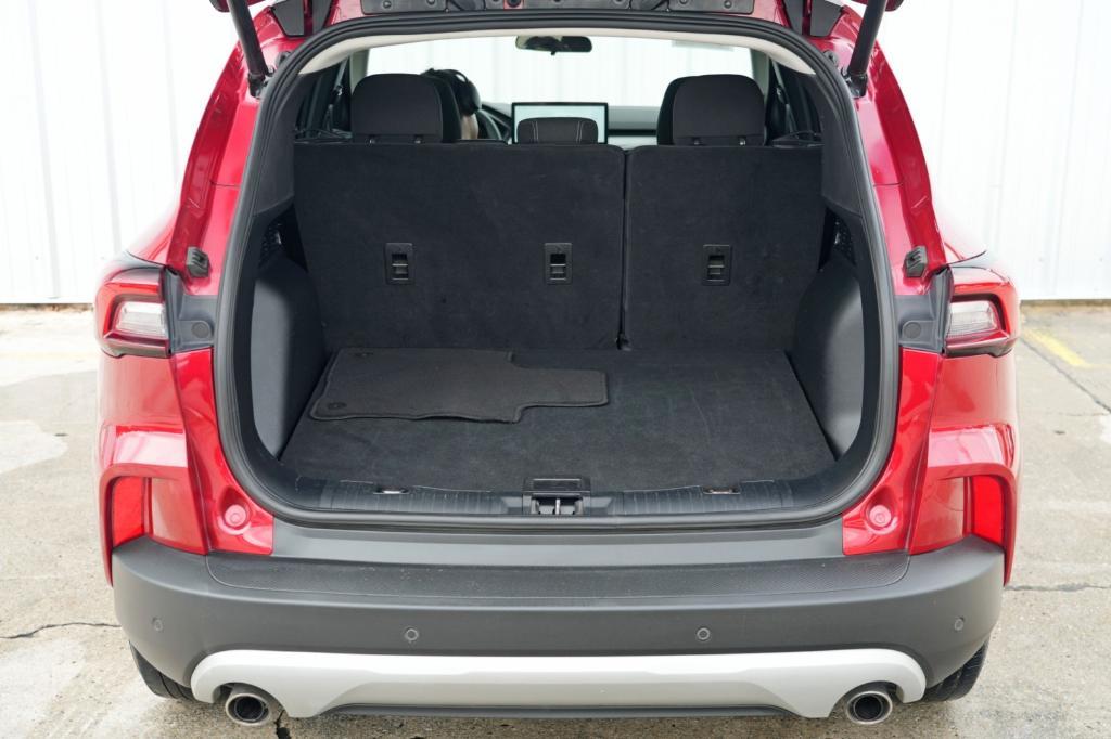 used 2023 Ford Escape car, priced at $14,000