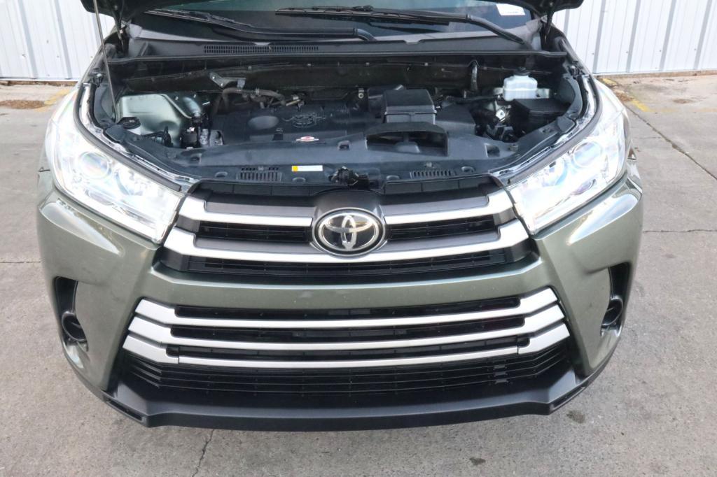 used 2019 Toyota Highlander car, priced at $16,000