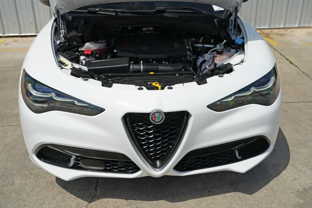 used 2024 Alfa Romeo Stelvio car