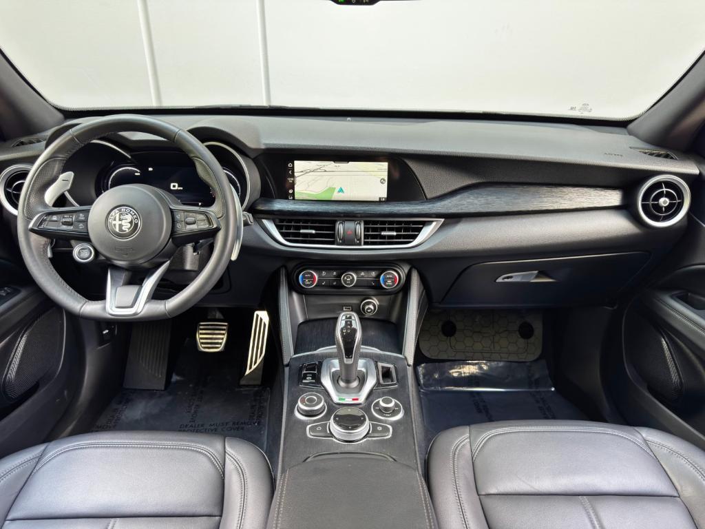 used 2024 Alfa Romeo Stelvio car