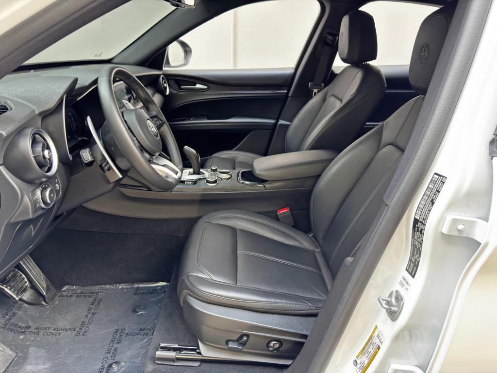 used 2024 Alfa Romeo Stelvio car
