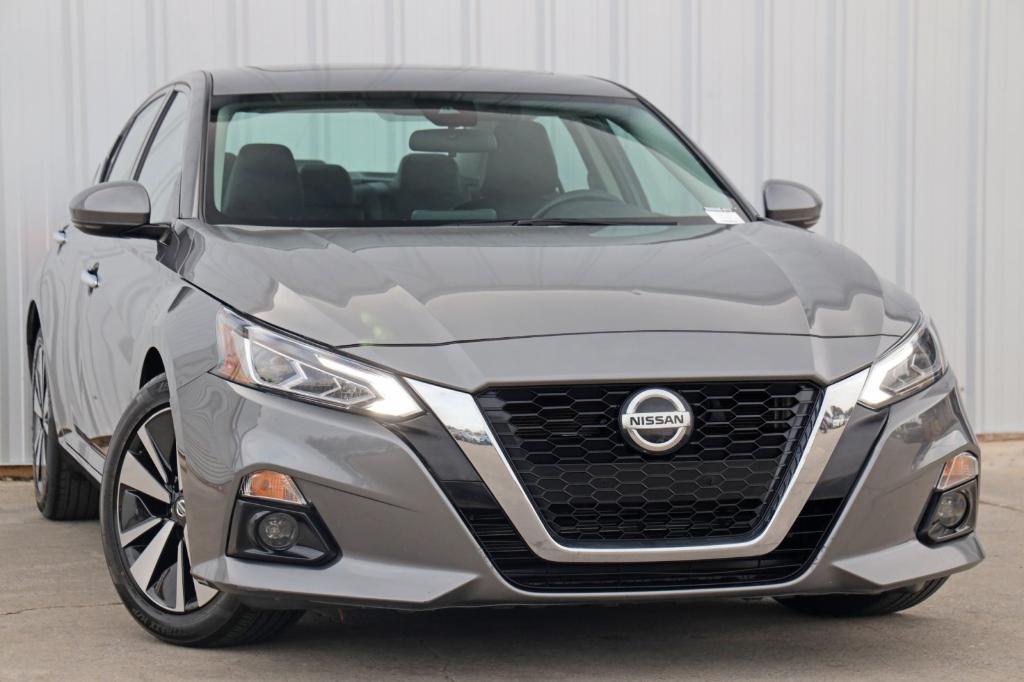 used 2022 Nissan Altima car, priced at $16,000