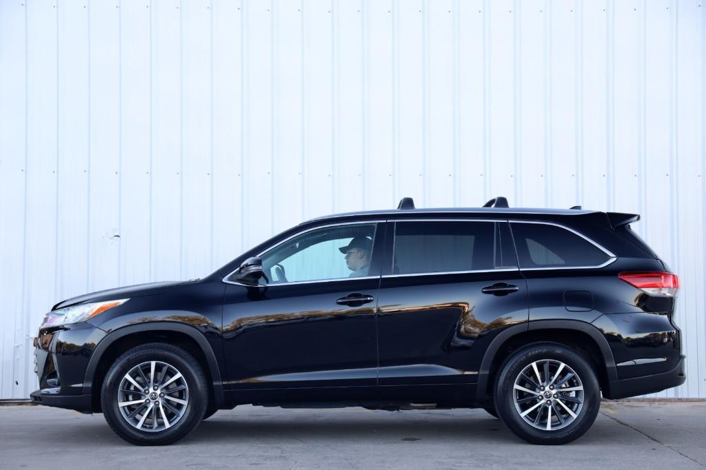 used 2018 Toyota Highlander car, priced at $18,500