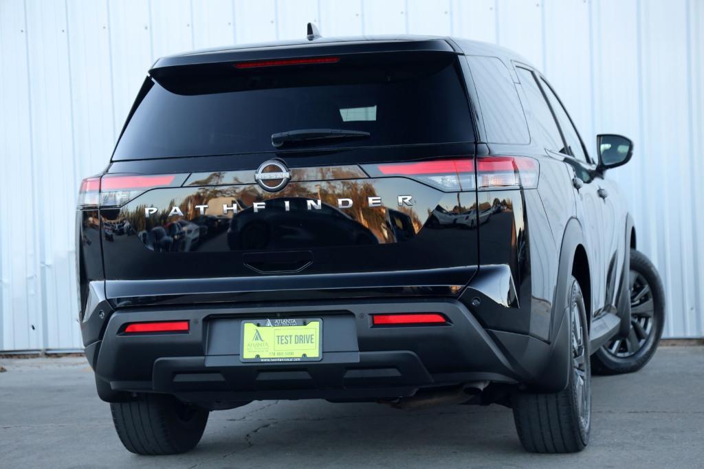 used 2022 Nissan Pathfinder car, priced at $23,000