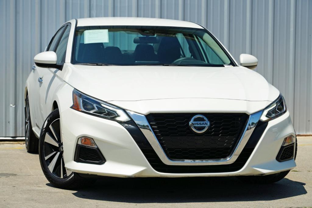 used 2021 Nissan Altima car, priced at $14,000