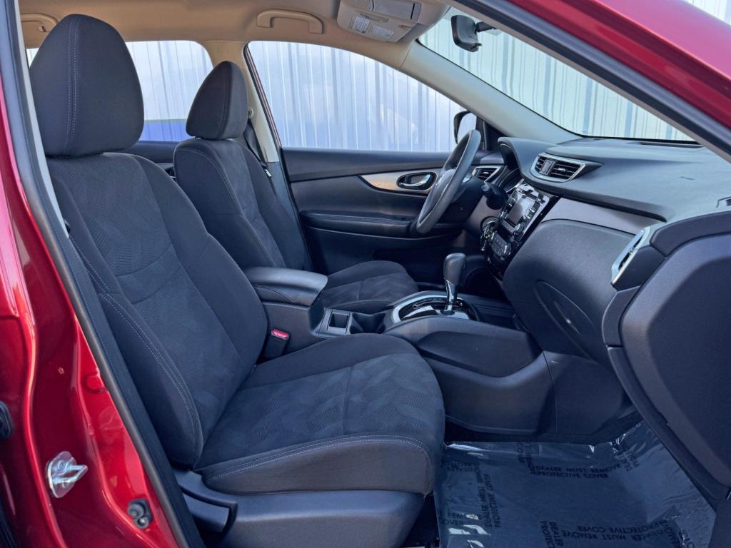 used 2015 Nissan Rogue car