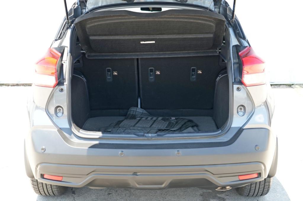 used 2020 Nissan Kicks car