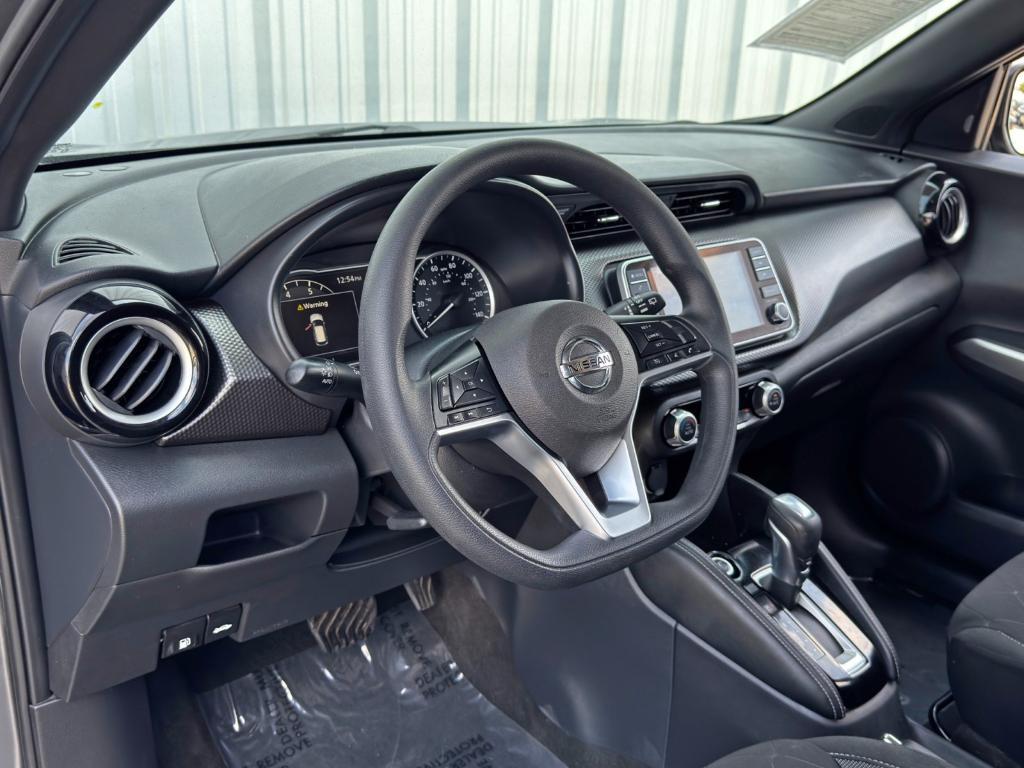 used 2020 Nissan Kicks car