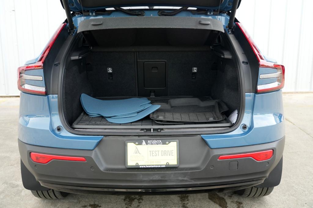 used 2022 Volvo C40 Recharge Pure Electric car, priced at $25,000