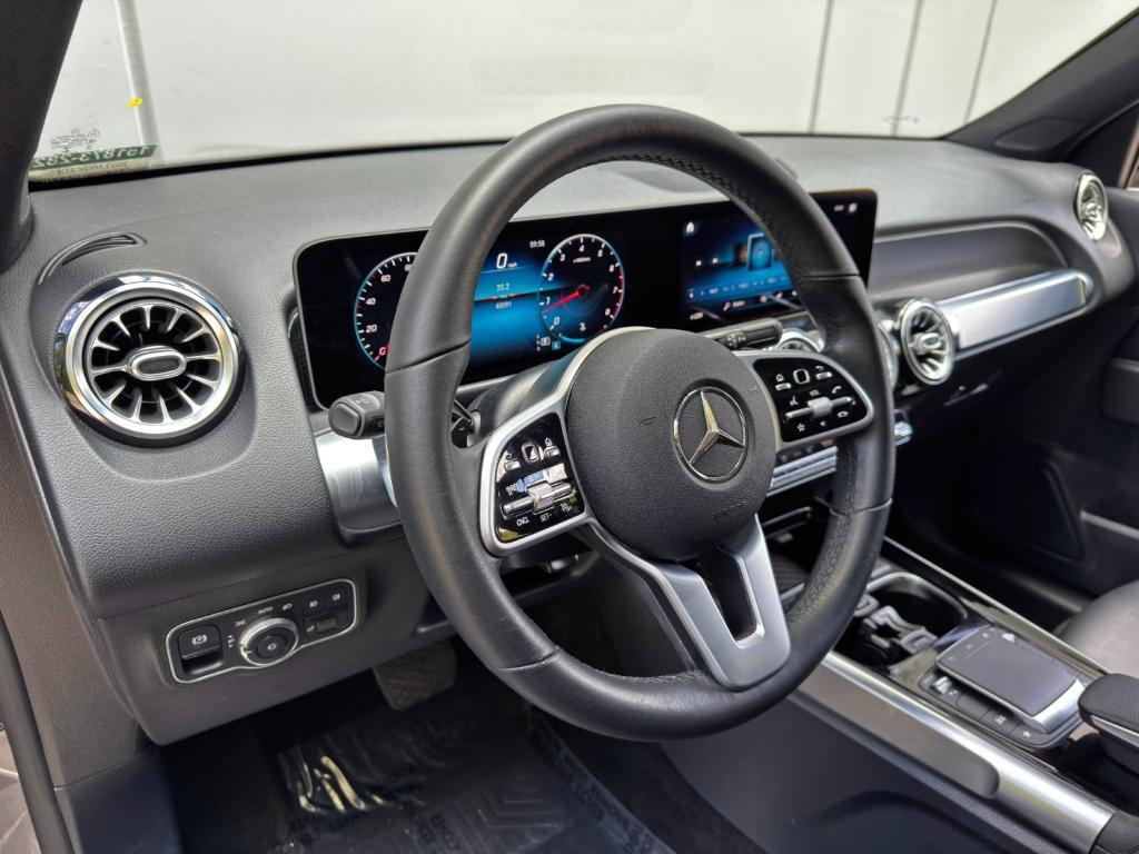 used 2021 Mercedes-Benz GLB 250 car, priced at $24,500