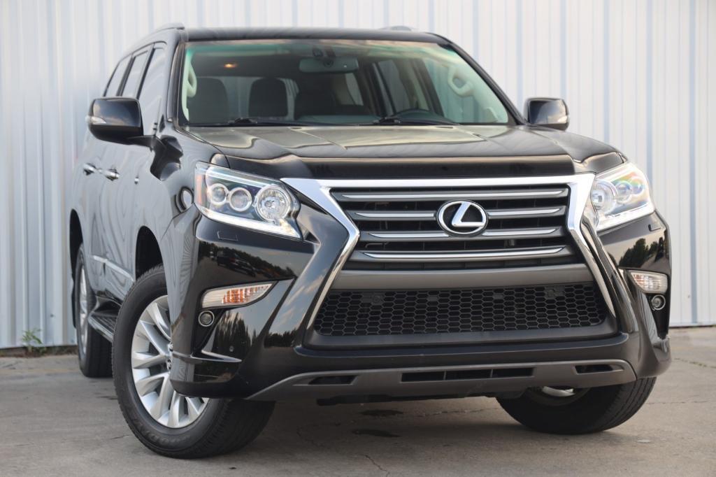 used 2018 Lexus GX 460 car, priced at $31,000