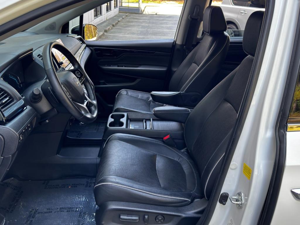 used 2022 Honda Odyssey car, priced at $32,000