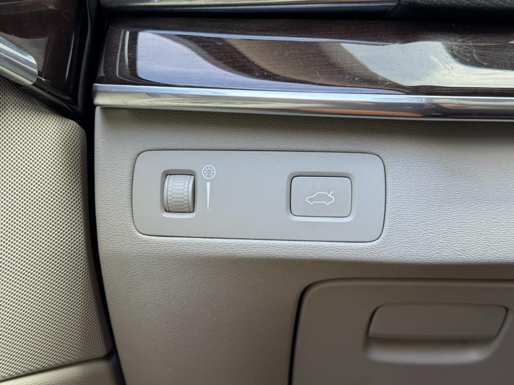 used 2019 Volvo XC90 car, priced at $21,000