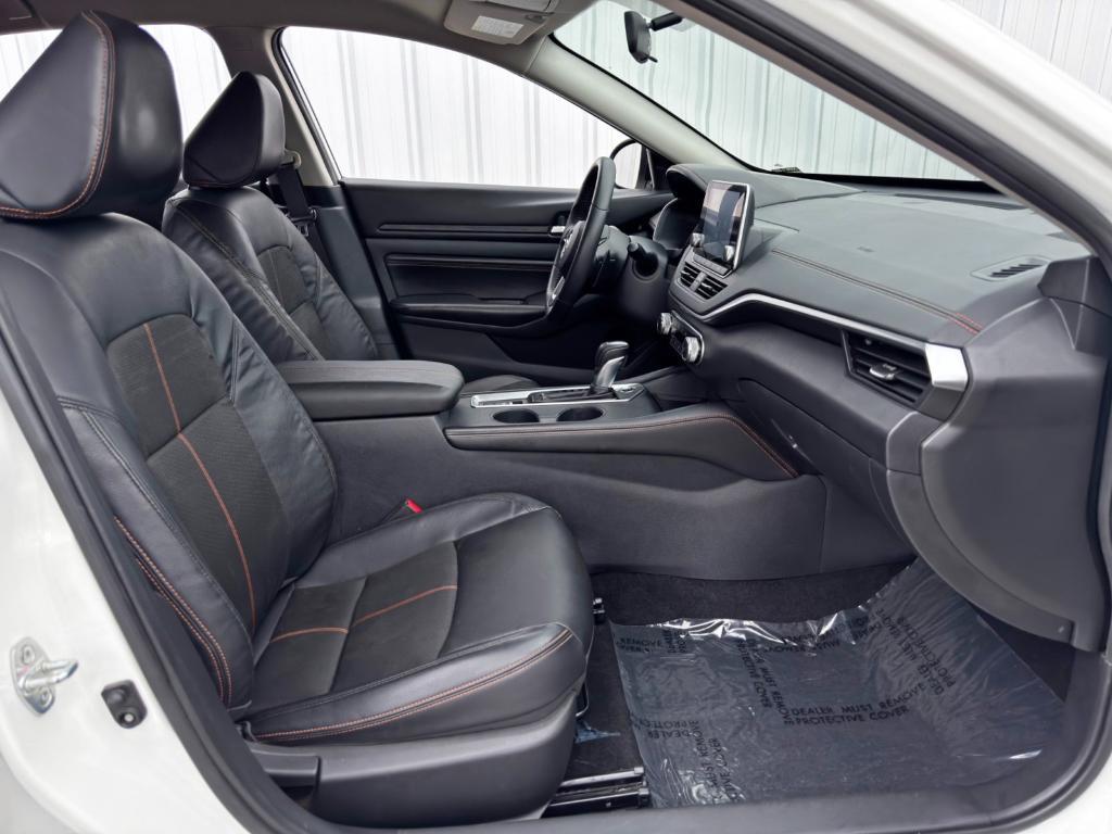 used 2019 Nissan Altima car, priced at $10,000