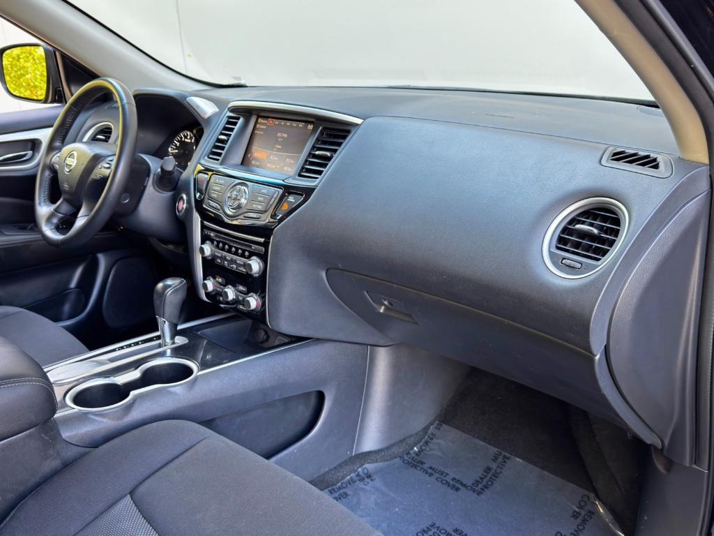 used 2020 Nissan Pathfinder car, priced at $11,000
