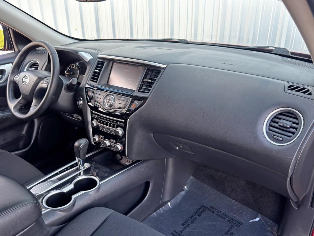 used 2018 Nissan Pathfinder car
