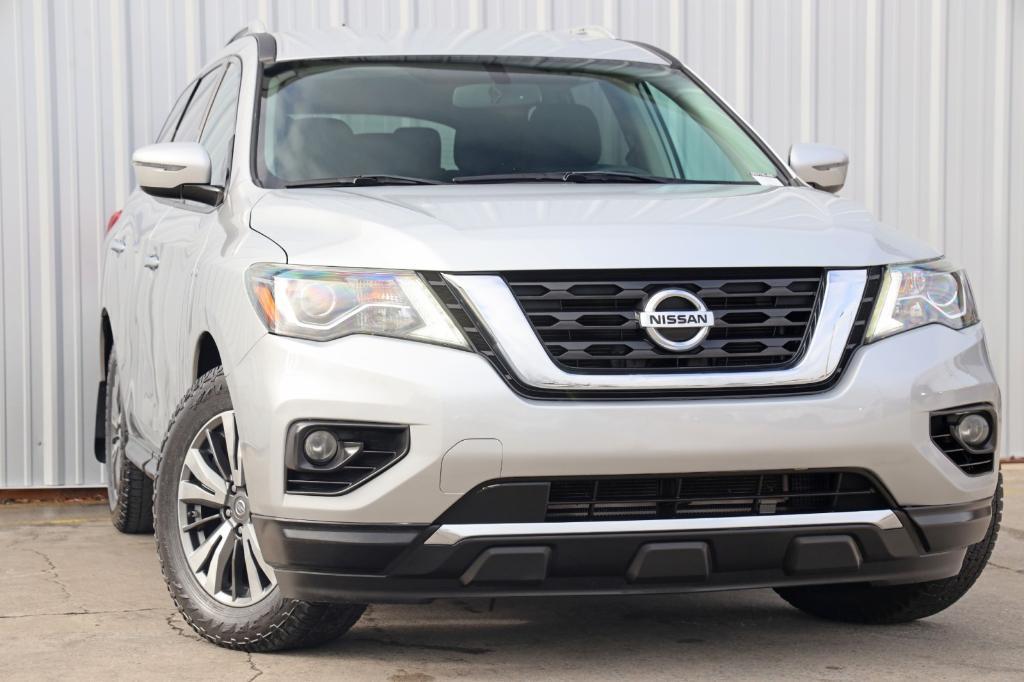 used 2017 Nissan Pathfinder car, priced at $9,000