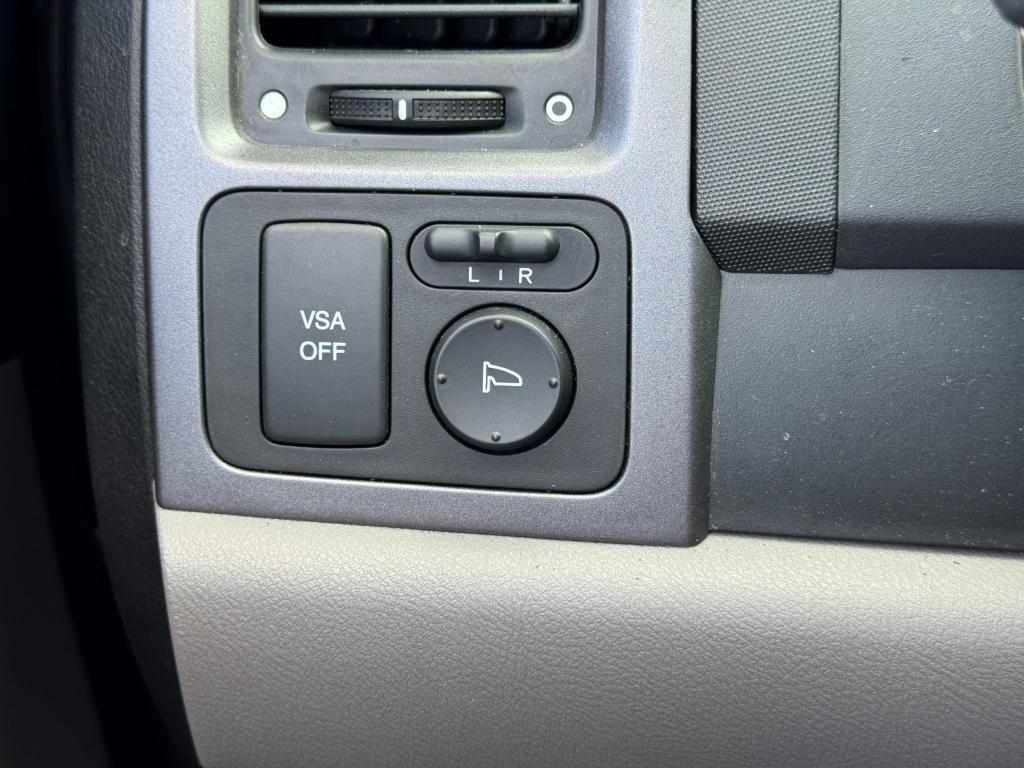 used 2009 Honda CR-V car, priced at $6,000