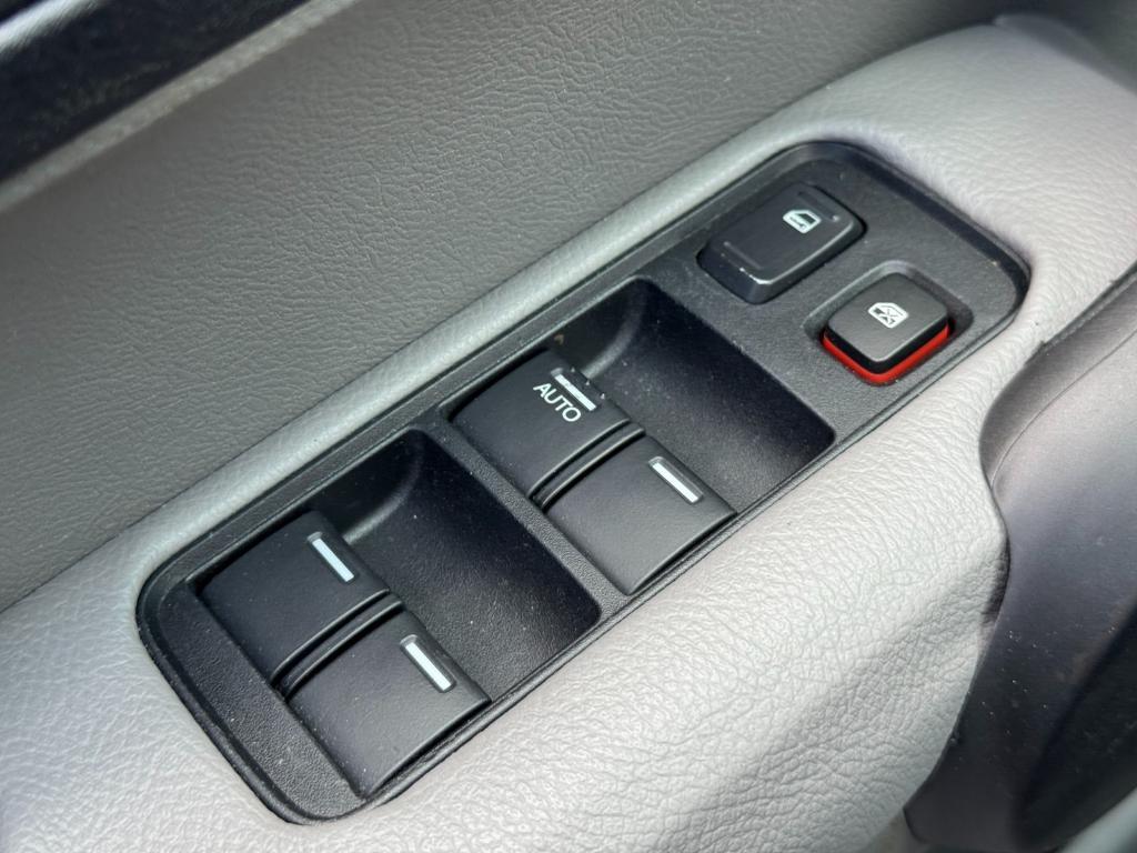 used 2009 Honda CR-V car, priced at $6,000