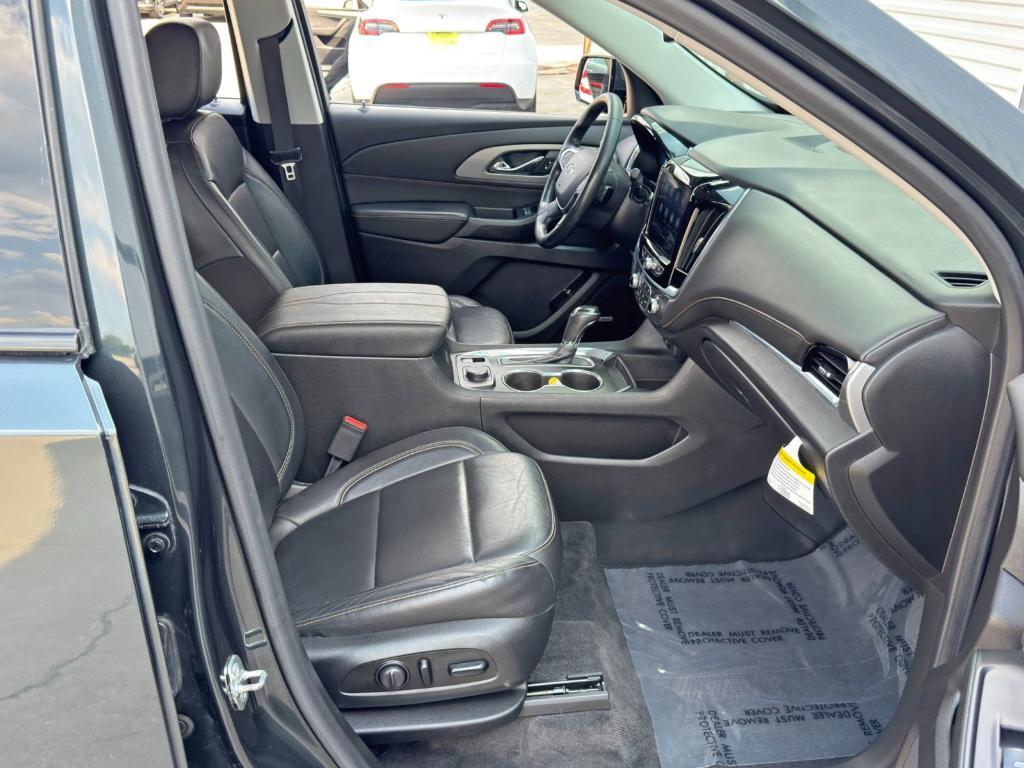 used 2020 Chevrolet Traverse car, priced at $18,500