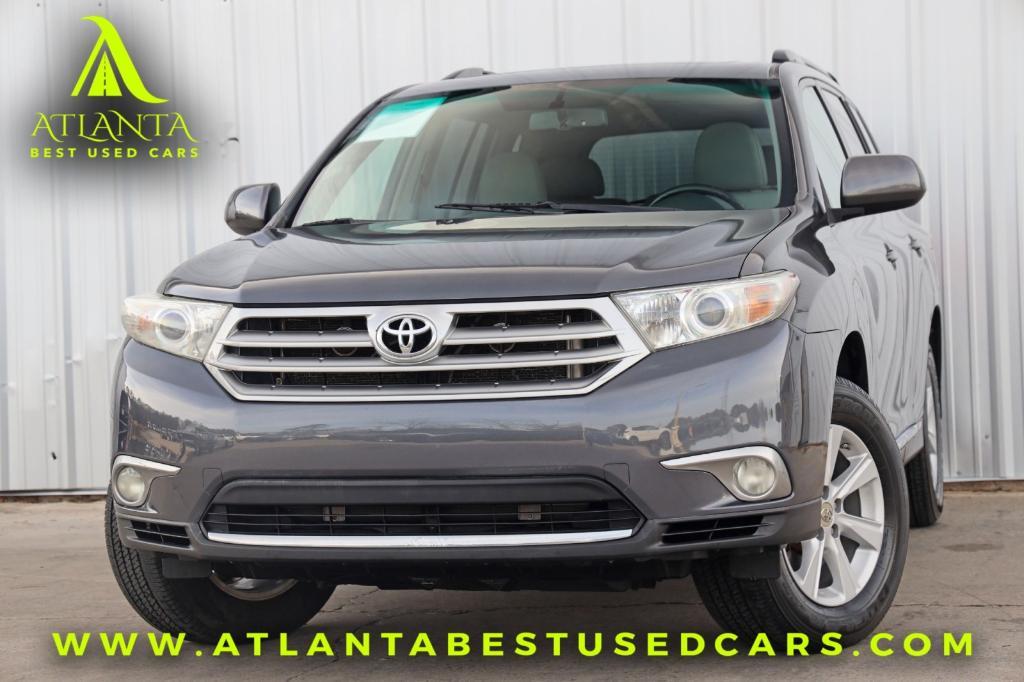 used 2011 Toyota Highlander car, priced at $8,000