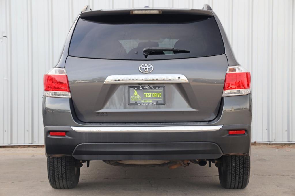 used 2011 Toyota Highlander car, priced at $8,000