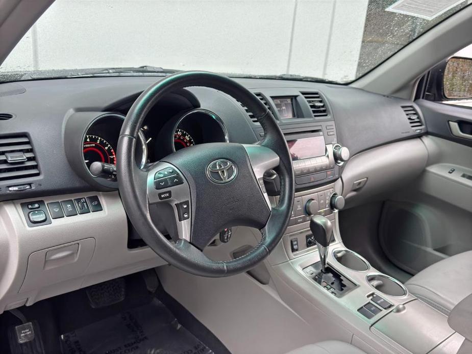 used 2011 Toyota Highlander car, priced at $8,000