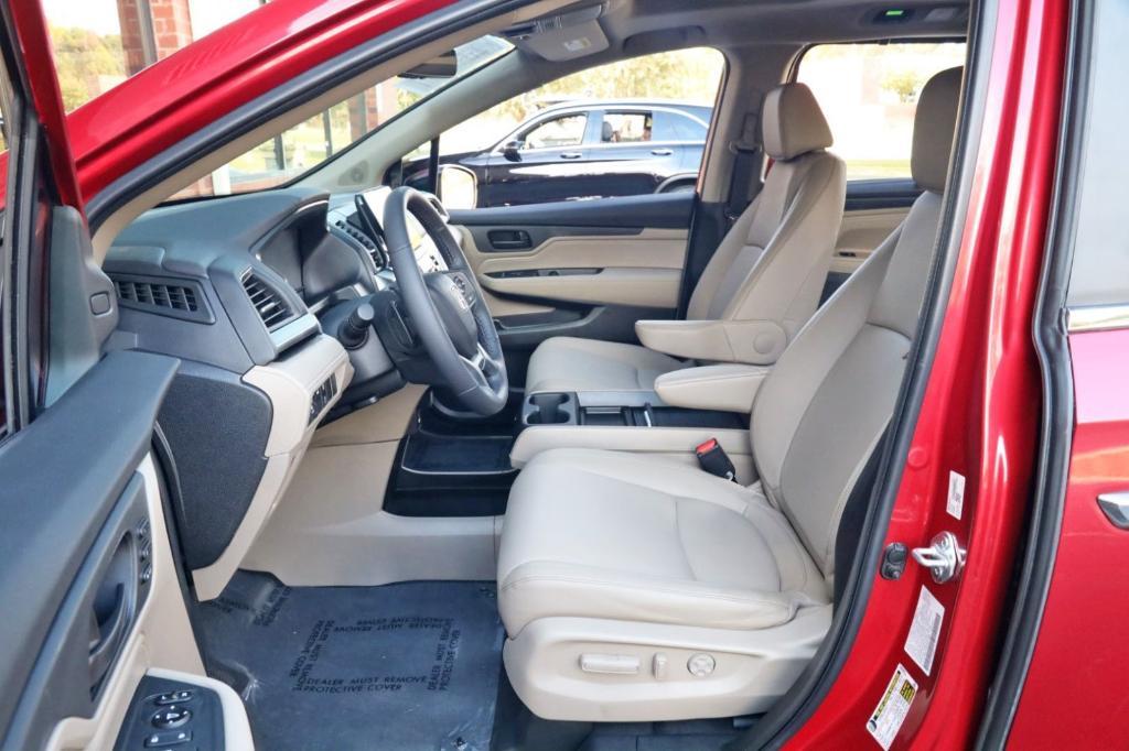 used 2023 Honda Odyssey car, priced at $31,000
