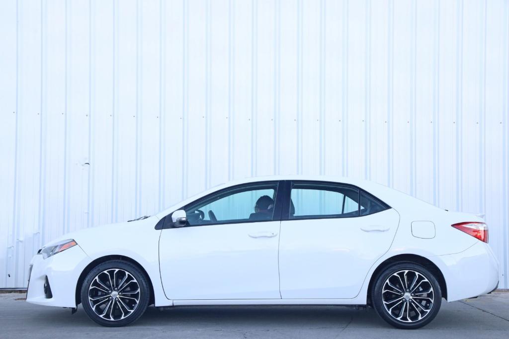 used 2016 Toyota Corolla car