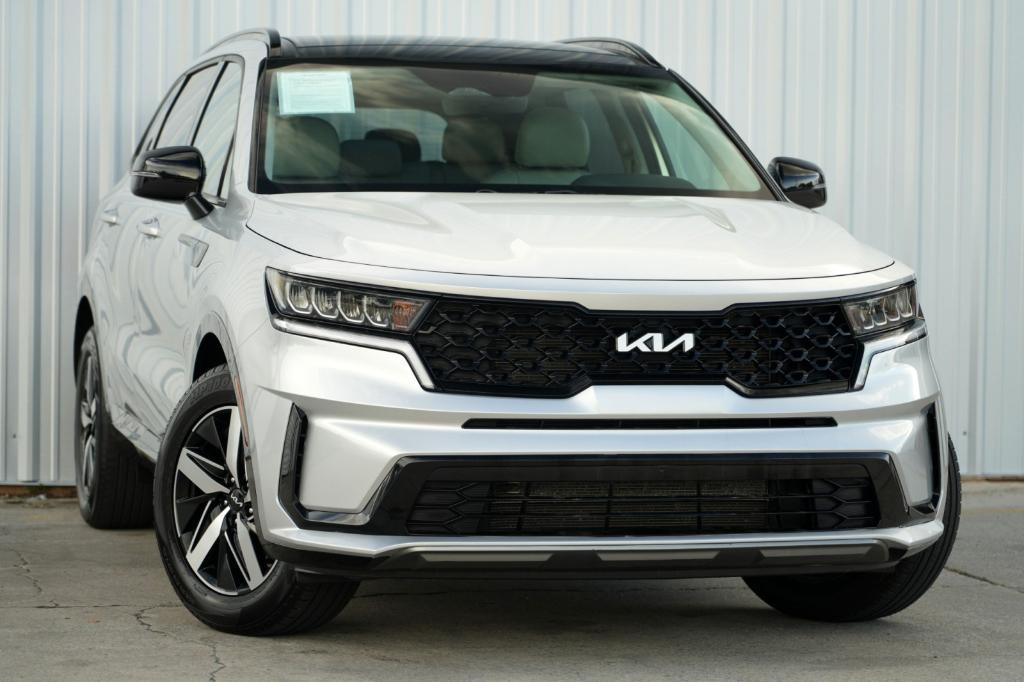 used 2022 Kia Sorento car, priced at $19,000
