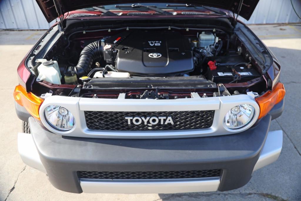 used 2007 Toyota FJ Cruiser car, priced at $9,000