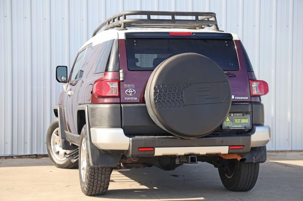 used 2007 Toyota FJ Cruiser car, priced at $9,000