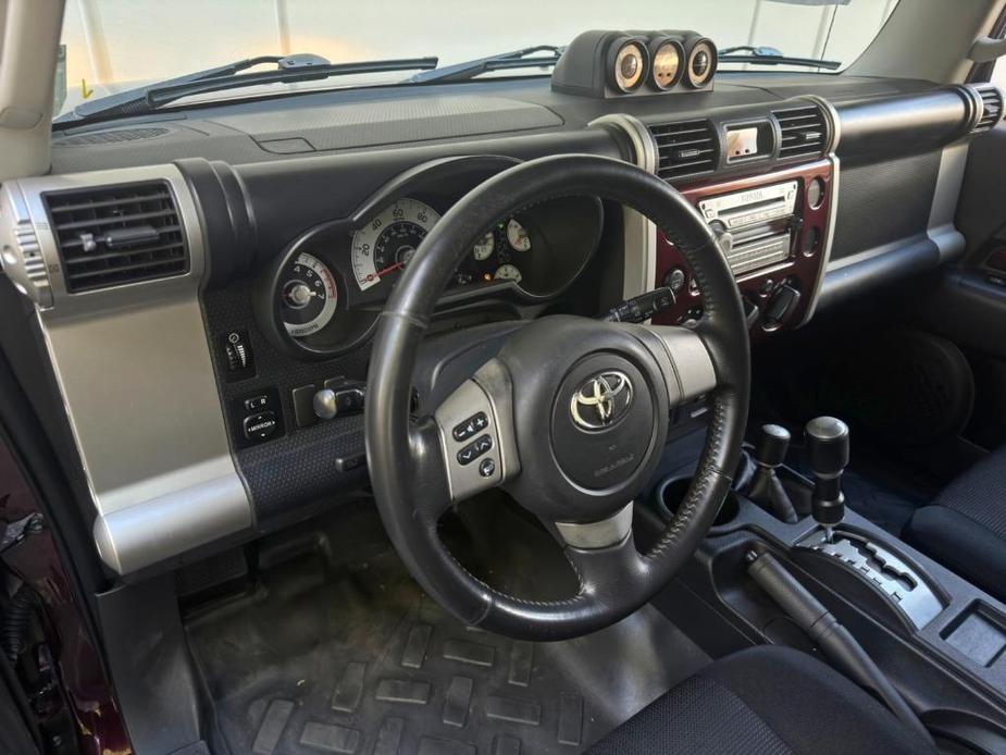 used 2007 Toyota FJ Cruiser car, priced at $9,000