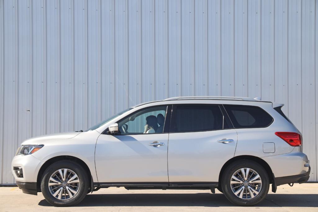 used 2020 Nissan Pathfinder car, priced at $19,000