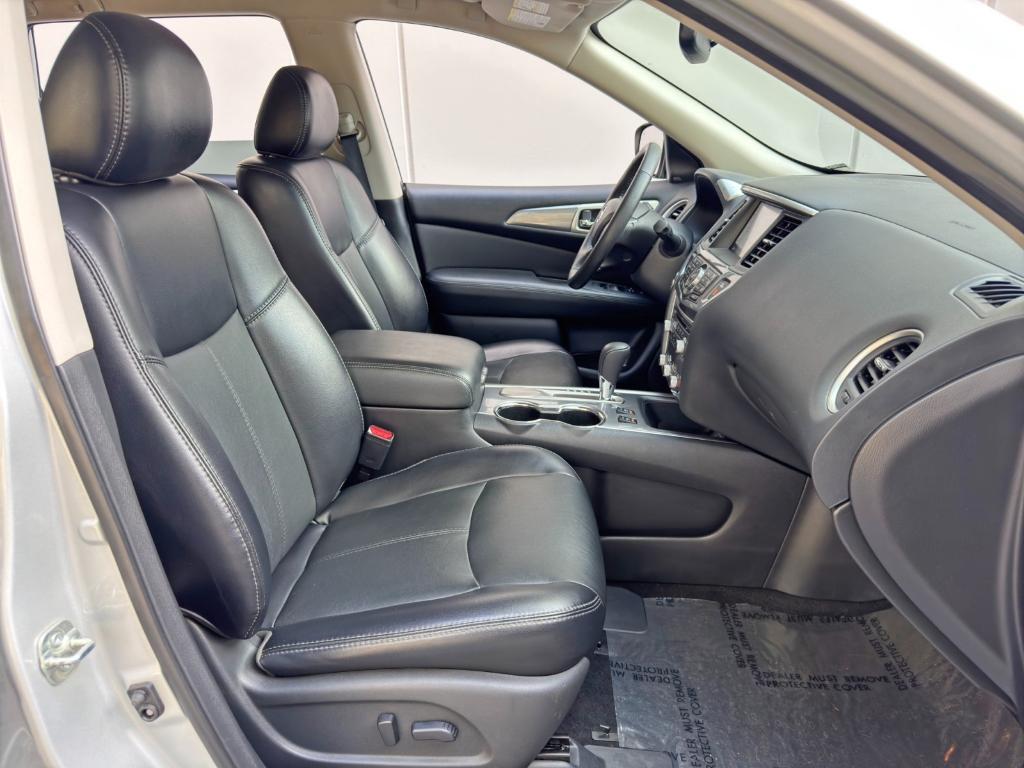 used 2020 Nissan Pathfinder car, priced at $19,000