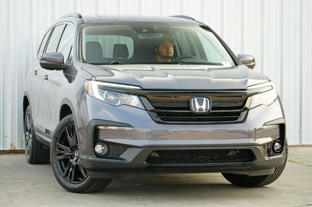 used 2022 Honda Pilot car, priced at $31,000
