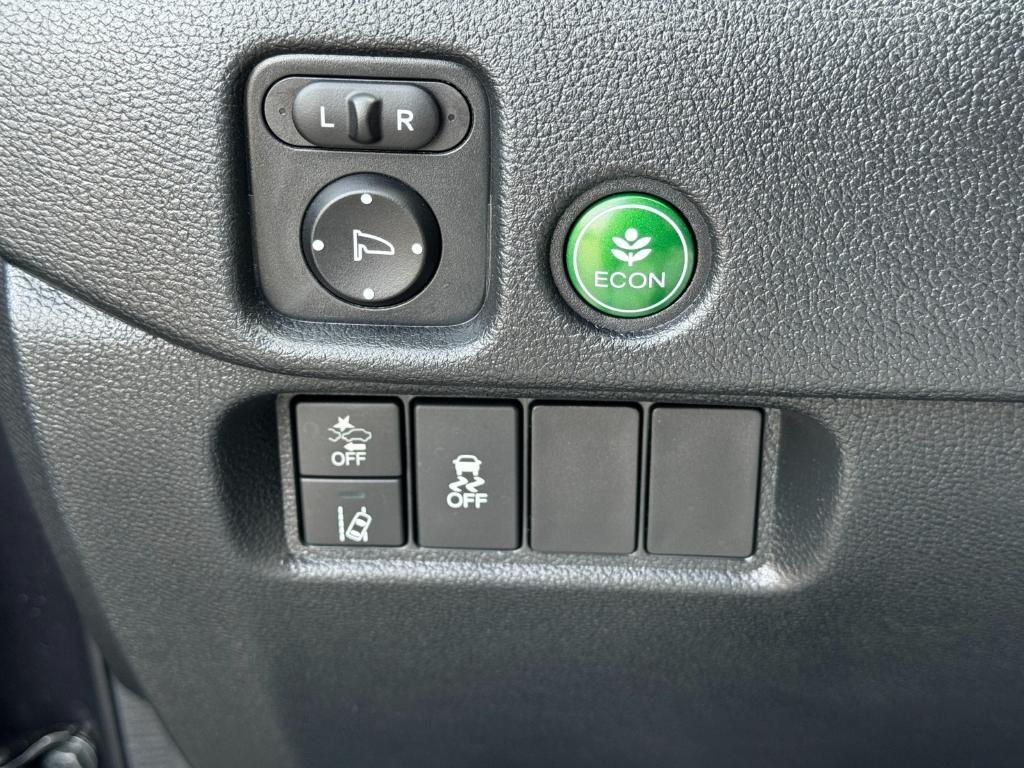 used 2022 Honda Pilot car, priced at $31,000