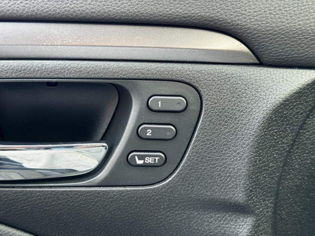 used 2022 Honda Pilot car, priced at $31,000