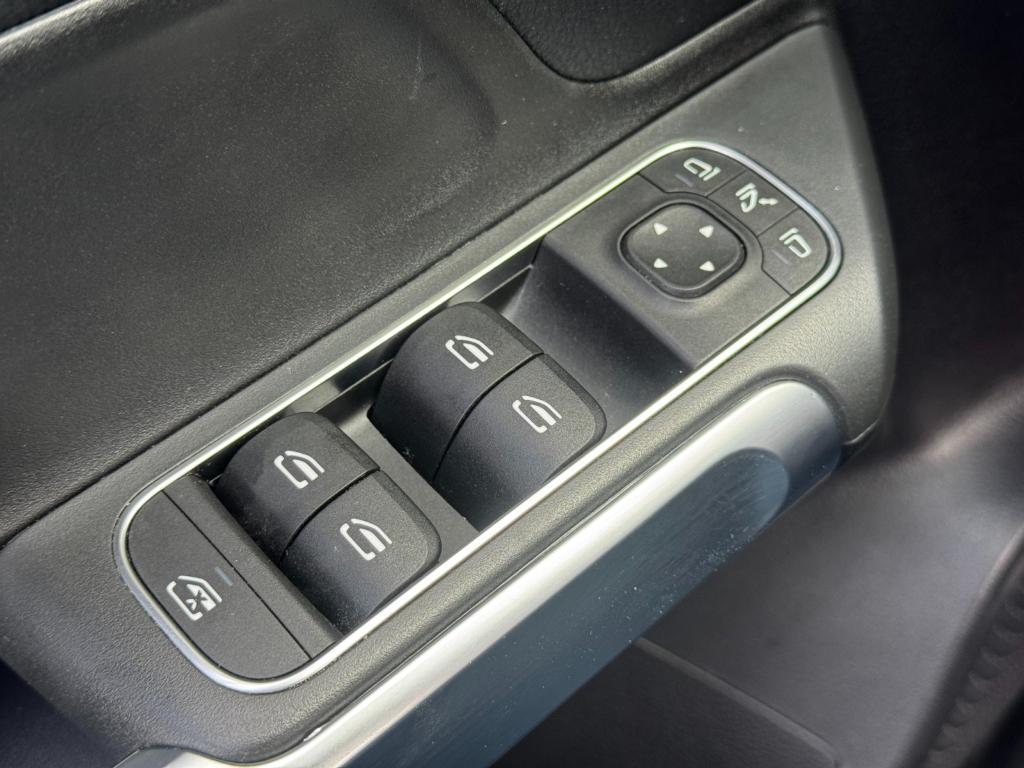 used 2021 Mercedes-Benz GLB 250 car, priced at $24,500