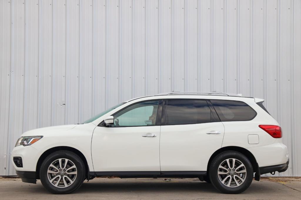 used 2019 Nissan Pathfinder car, priced at $12,750