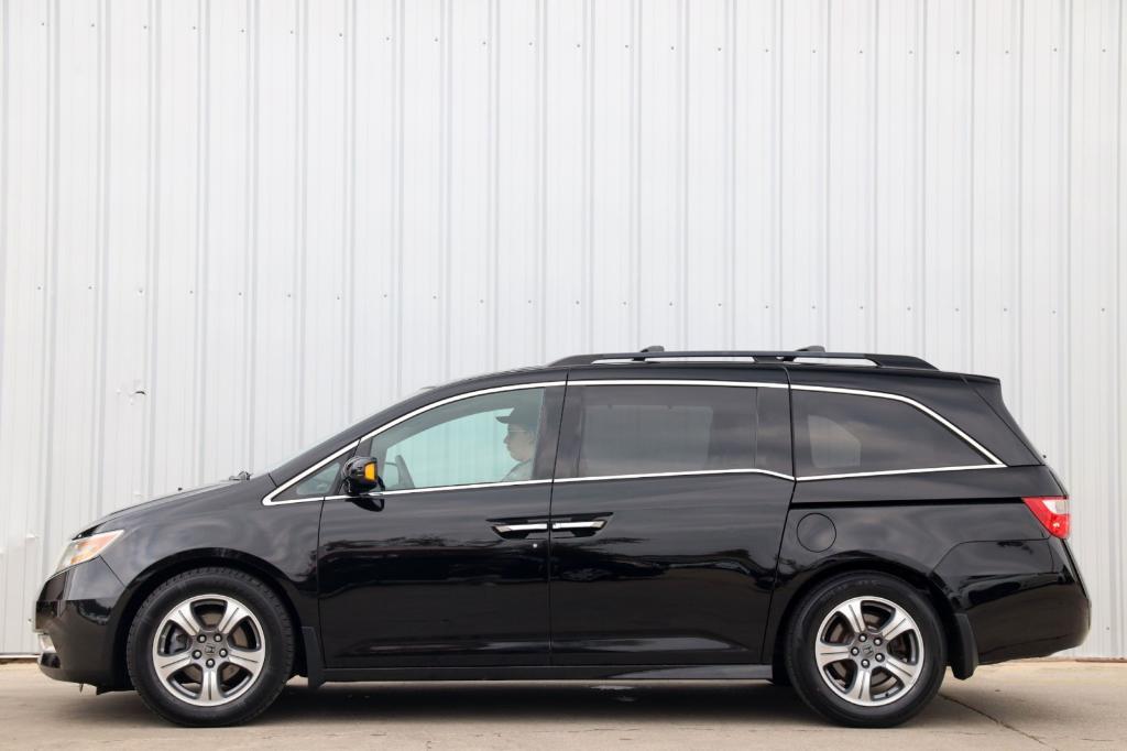 used 2011 Honda Odyssey car, priced at $8,000