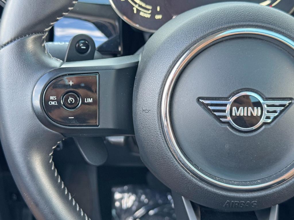 used 2023 MINI Hardtop car, priced at $22,500