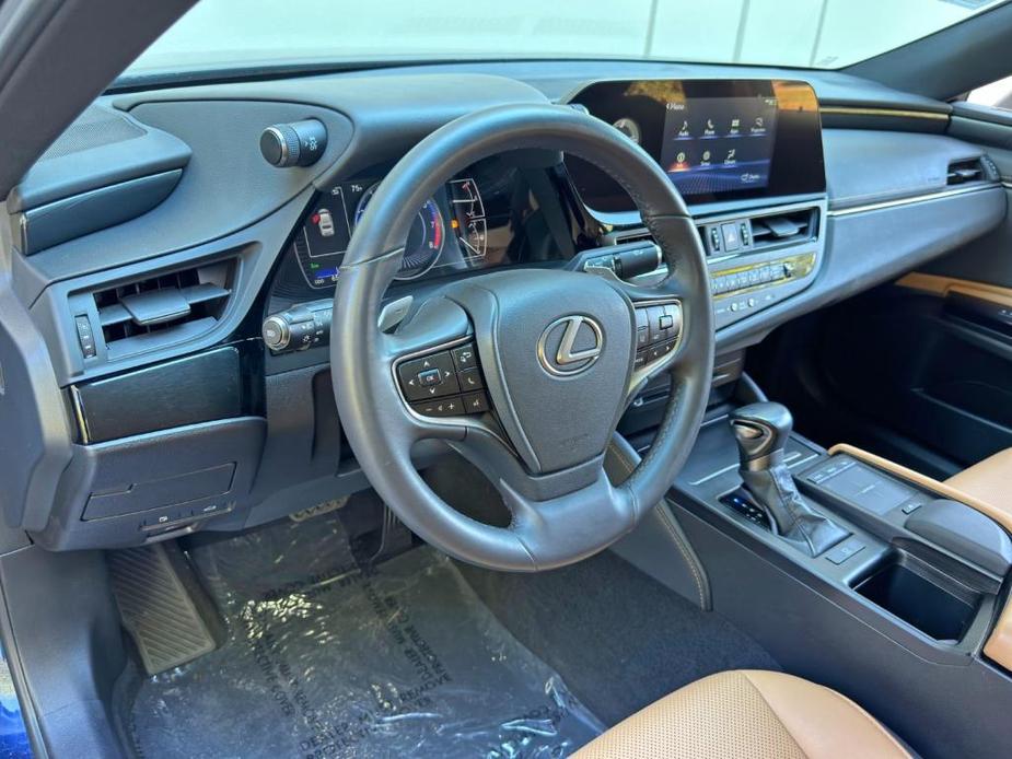 used 2022 Lexus ES 350 car, priced at $26,500